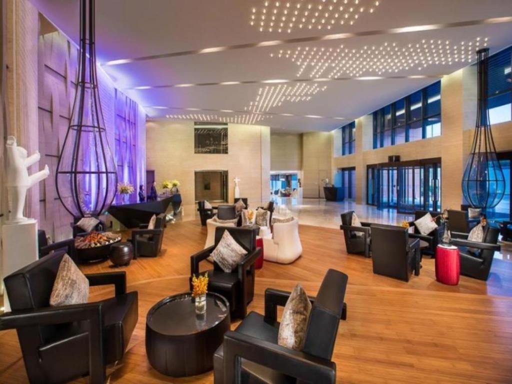 Himalayas Qingdao Hotel Екстер'єр фото