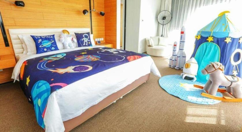 Himalayas Qingdao Hotel Екстер'єр фото