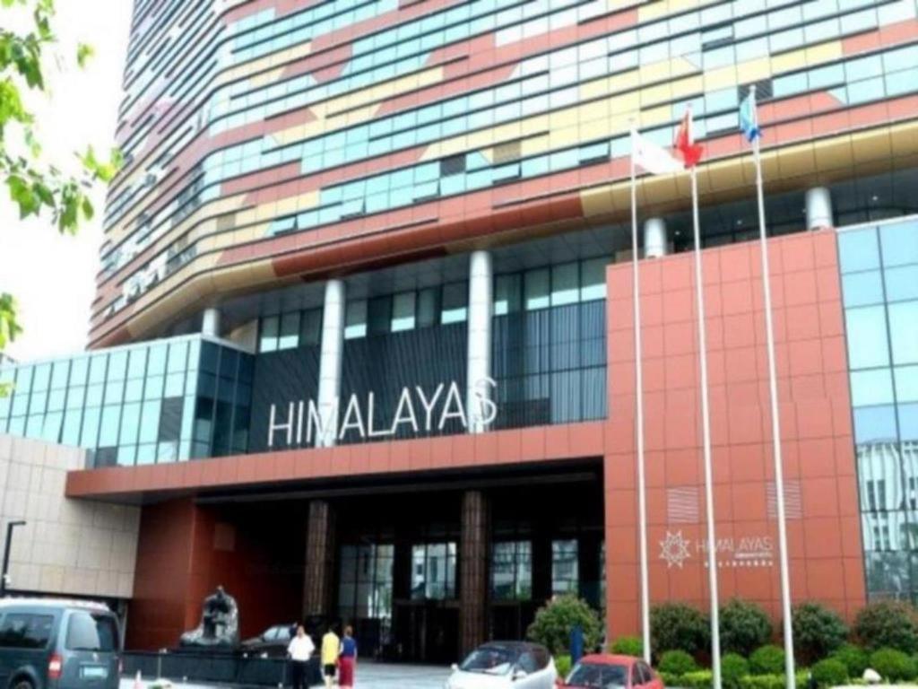 Himalayas Qingdao Hotel Екстер'єр фото